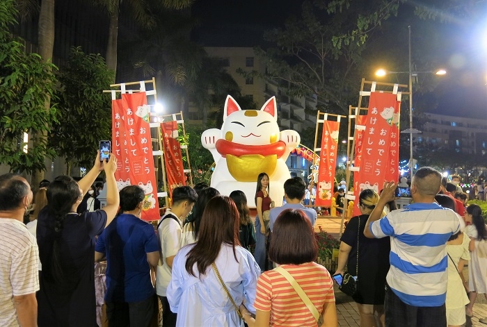 TP. HCM: Tưng bừng Hội hoa xuân Quận 7 - Phú Mỹ Hưng Tết Quý Mão 2023